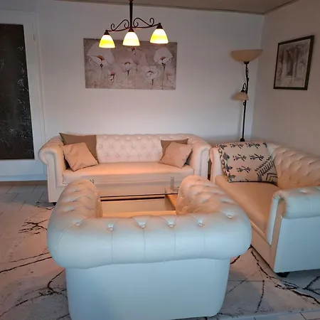 Ferienwohnung-haus-am-wald *